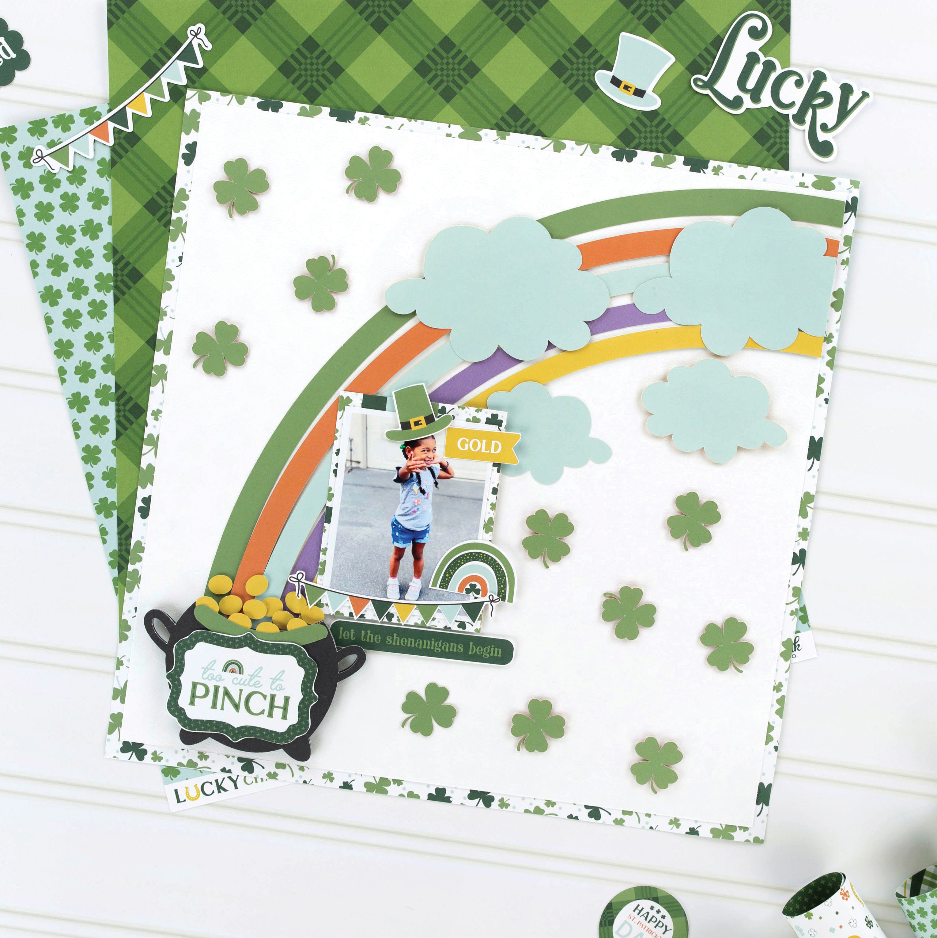 Lucky Charm Collection Shamrocks 12 x 12 Double-Sided Scrapbook Paper by Echo Park Paper